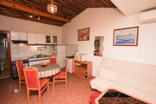 Apartments Azuro