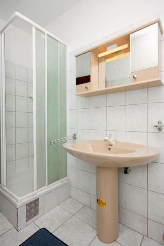 Apartment Sukosan 5777d