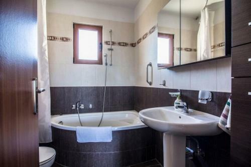 Helidonia Villas - Kimon