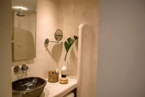 Melidron Luxury Hotel & Suites