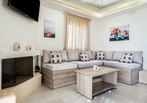 Villa Triopetra Blue Horizon