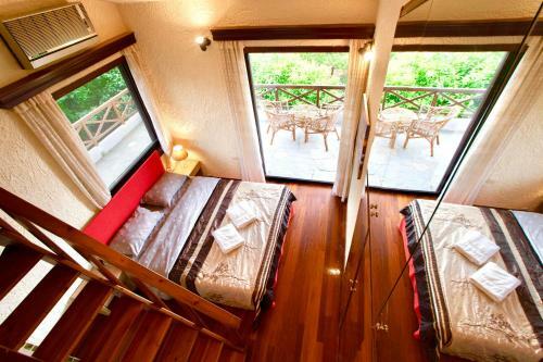 Villa Naya By The Beach