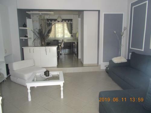 Iris Apartments