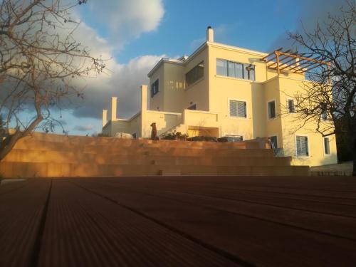 Hostal Amforeas Retreat Guesthouse