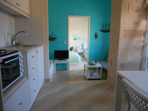 Arapakis Apartment 2