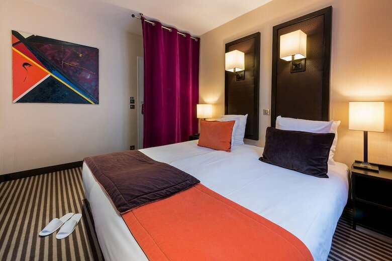 Hotel Pax Opera