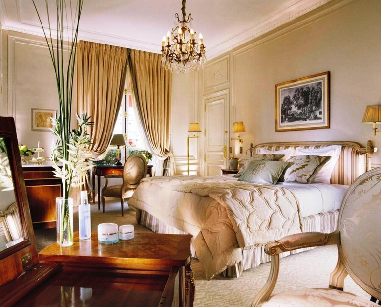 Hotel Plaza Athenee