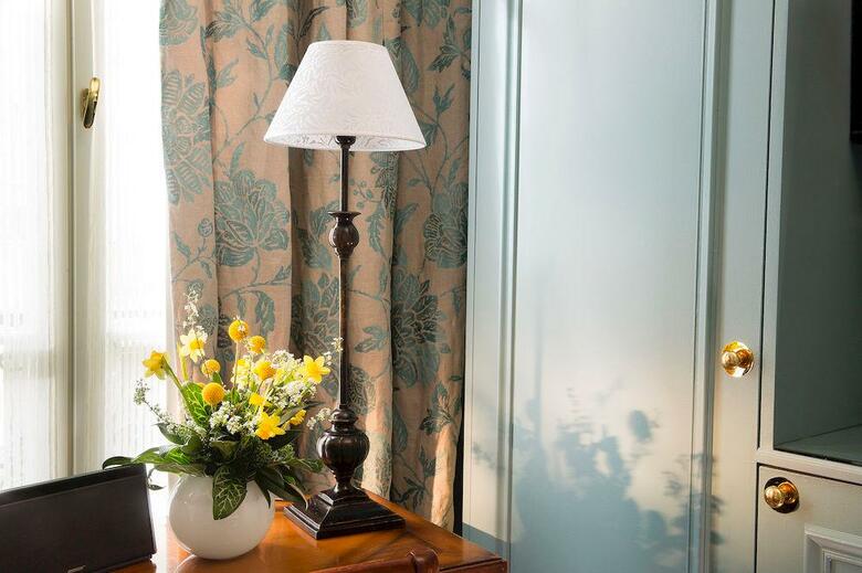 Hotel Relais Saint Honor�