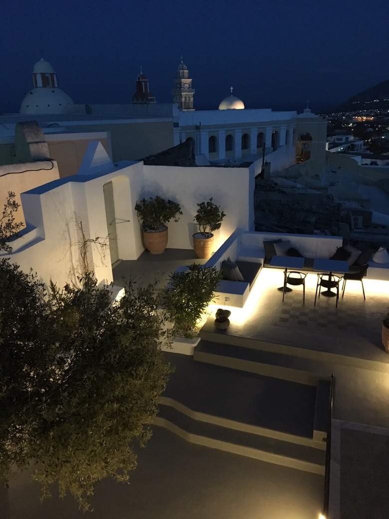 Hotel Amelot Art Suites
