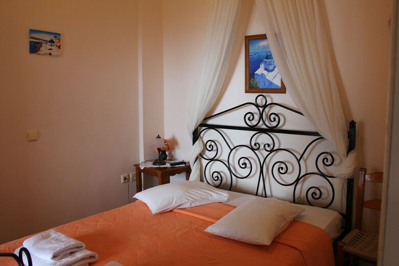 Villa By Hotel Thira