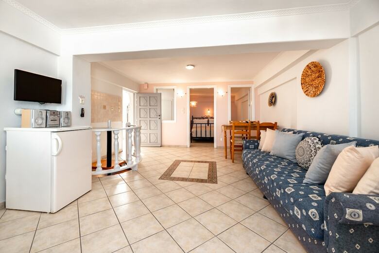 Villa By Hotel Thira
