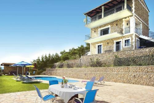 Kyra Chrysikou Villa Sleeps 6 Pool Air Con Wifi