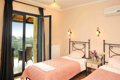 Kyra Chrysikou Villa Sleeps 6 Pool Air Con Wifi