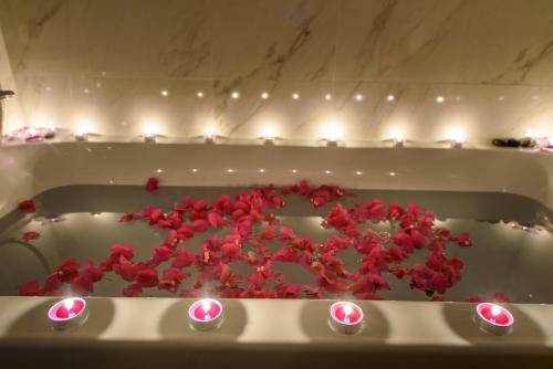 Hotel Elysian Suites