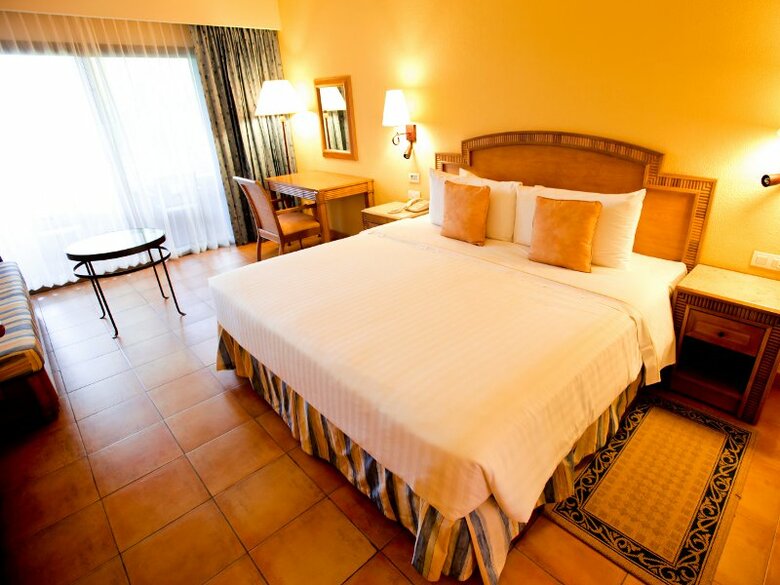 Hotel Barcelo Maya Colonial