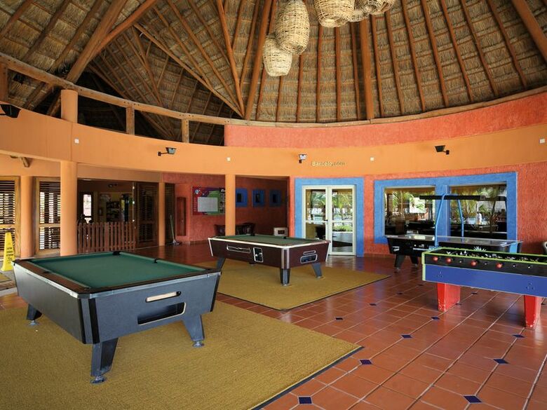 Hotel Barcelo Maya Colonial