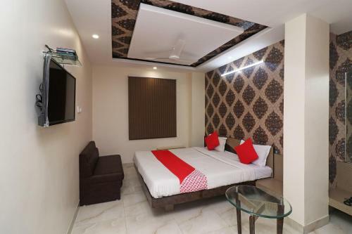 Oyo 27611 Hotel Shree Regency