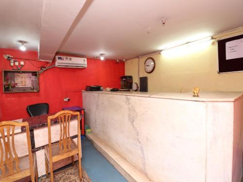 Oyo 18508 Hotel Shreya