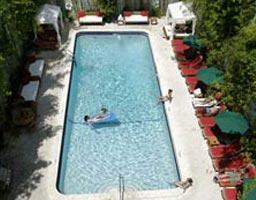 Catalina Hotel Beach Club