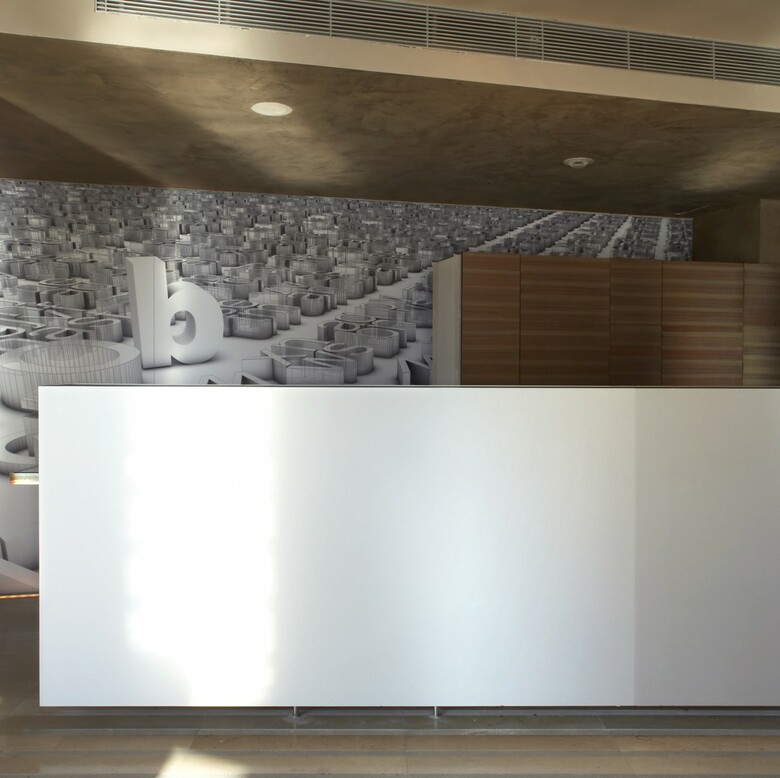 B-hotel