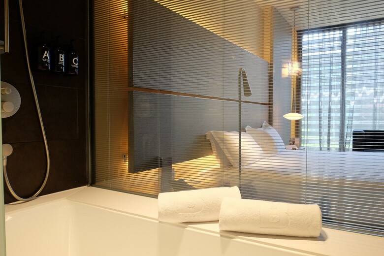 B-hotel