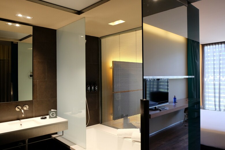 B-hotel