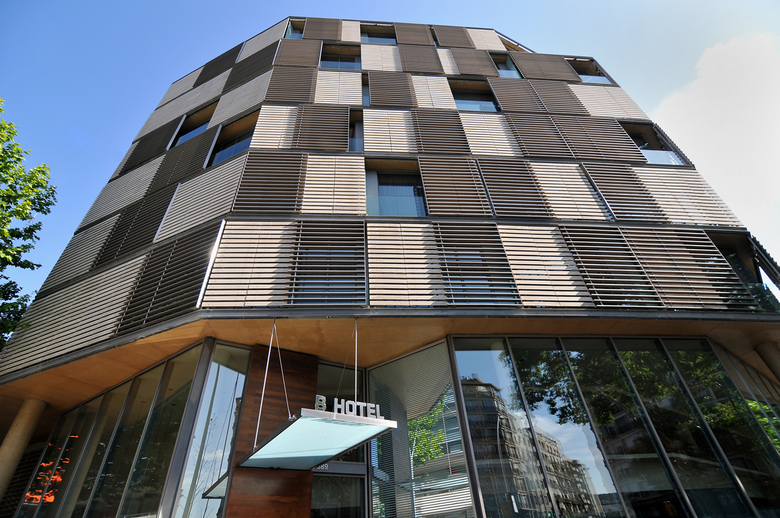 B-hotel