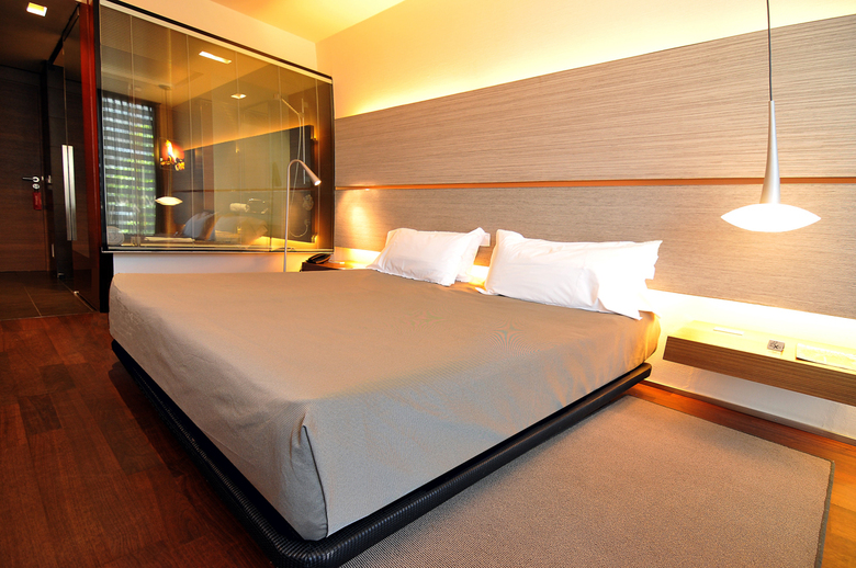 B-hotel