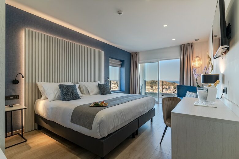 Hotel Ramada Resort By Wyndham Puerto de Mazarron