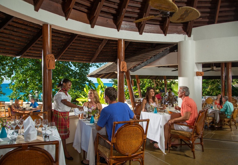 Hotel Sandals Regency La Toc