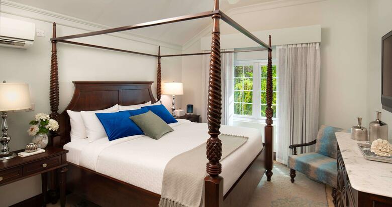 Hotel Sandals Regency La Toc