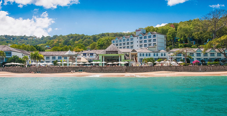 Hotel Sandals Regency La Toc