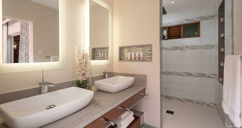 Hotel Sandals Regency La Toc