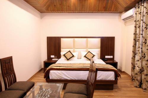 Hotel Dharamshala Paradise