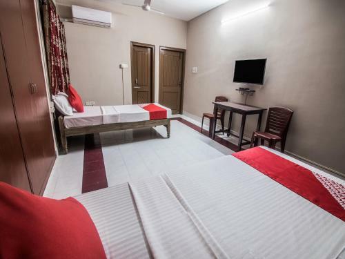 Hotel Oyo 14138 Om Shree Cottage