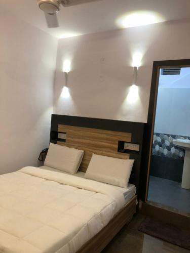 Hotel Pardesi's