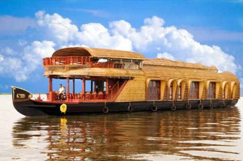 Hotel Venice Castle Luxury Houseboat