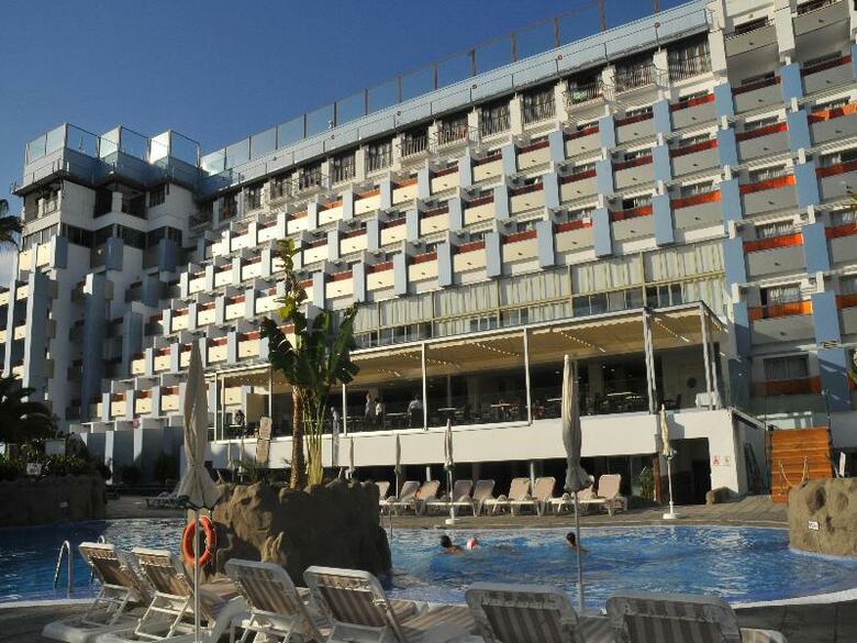 Paradise Park Fun Lifestyle Hotel