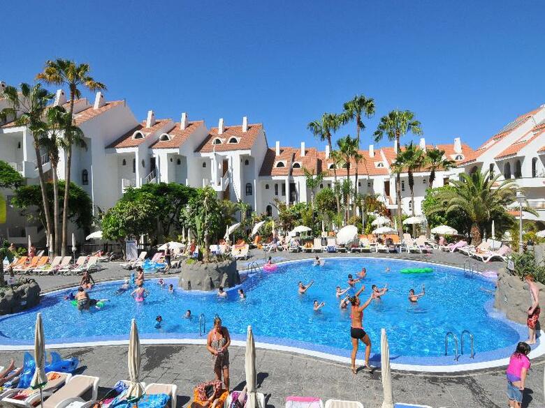 Paradise Park Fun Lifestyle Hotel