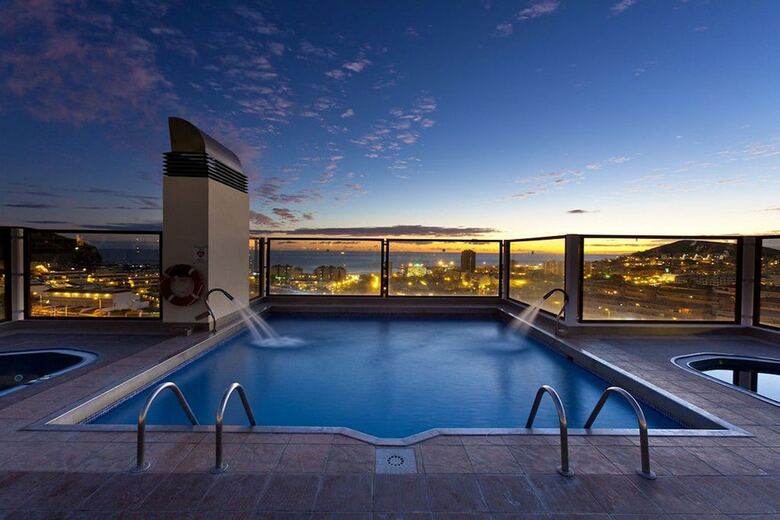 Paradise Park Fun Lifestyle Hotel