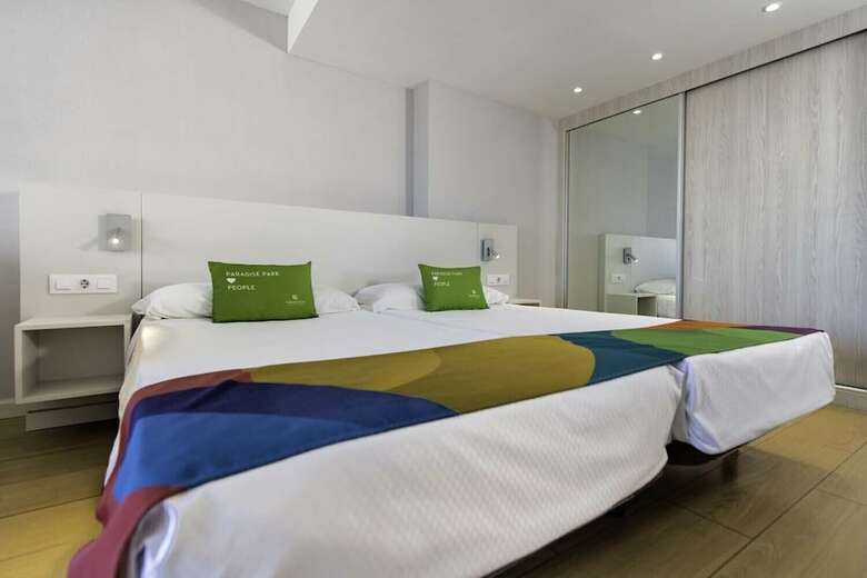 Paradise Park Fun Lifestyle Hotel