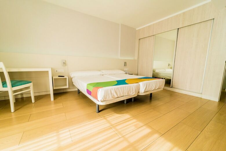 Paradise Park Fun Lifestyle Hotel