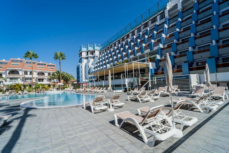 Paradise Park Fun Lifestyle Hotel