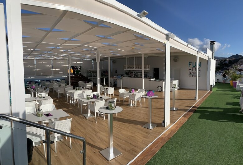 Paradise Park Fun Lifestyle Hotel