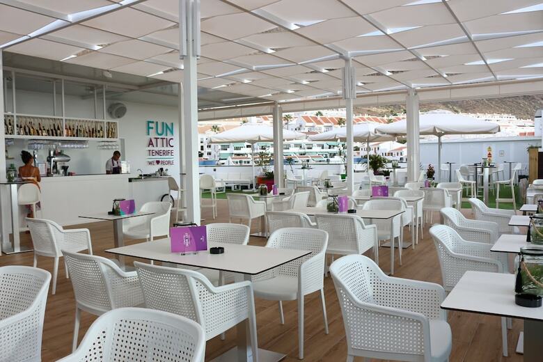 Paradise Park Fun Lifestyle Hotel