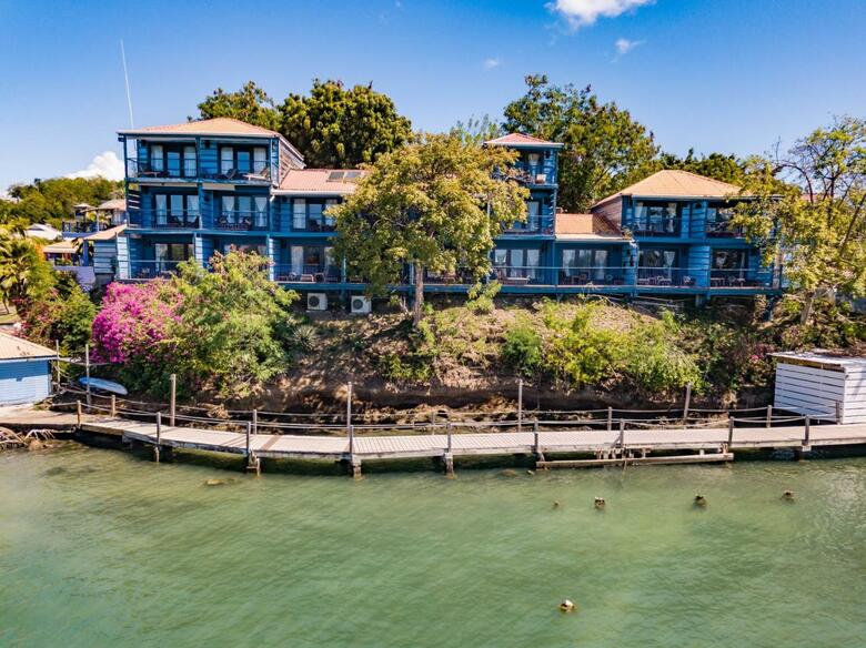 Hotel True Blue Bay Resort