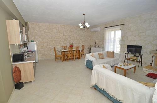 Fterini Apartments