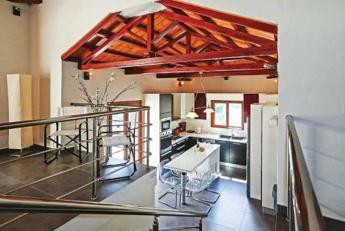 Skopelos Villa Sleeps 6 Air Con Wifi