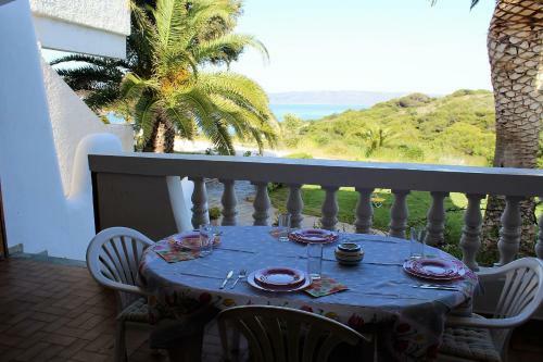 Villa Azure Sunrise 40m. From The Sandy Beach.