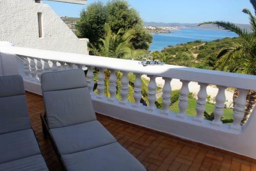 Villa Azure Sunrise 40m. From The Sandy Beach.